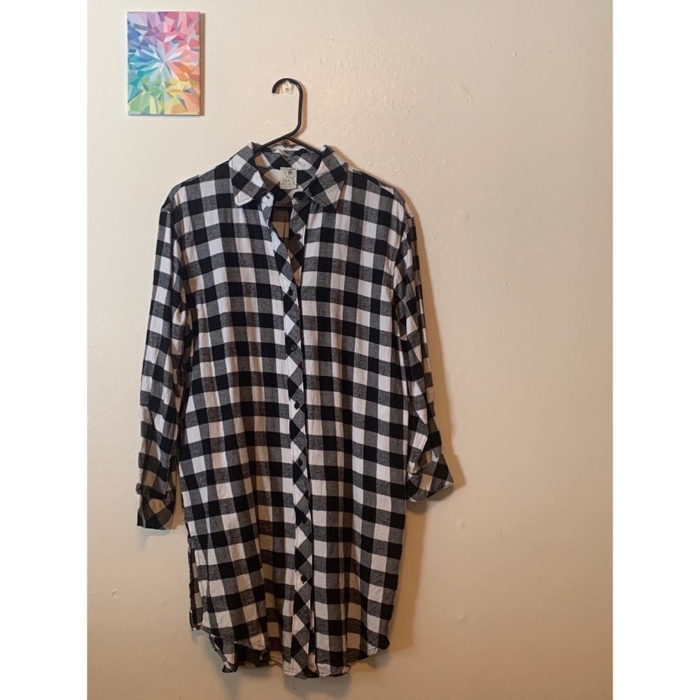 Long black and white checkered flannel